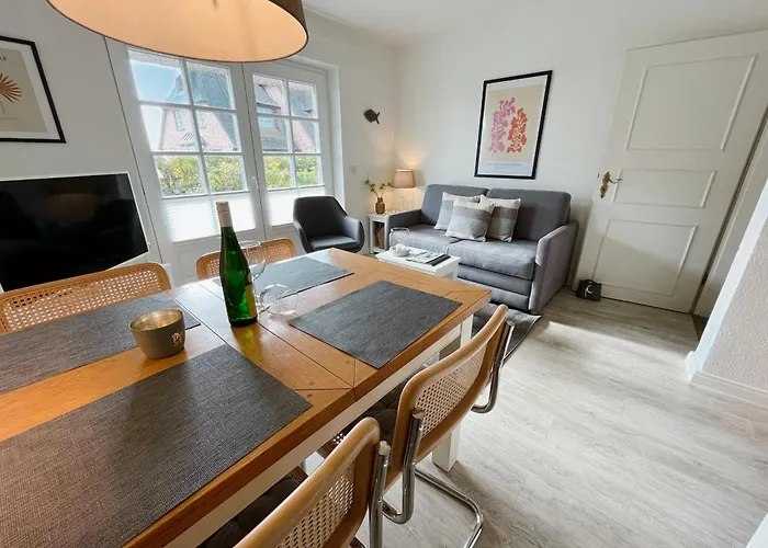 Raantem Hues, Ra04 *